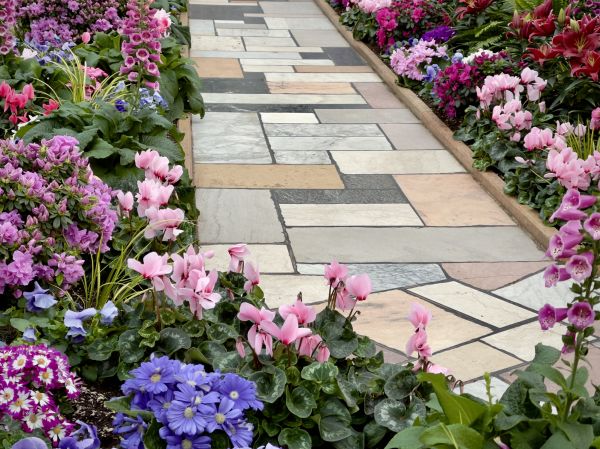 Cost of Garden Path Installation in Augusta